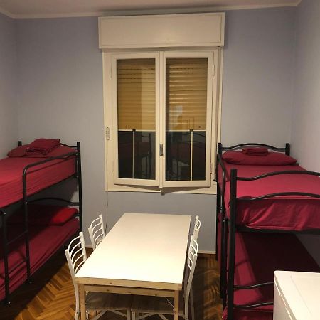 Euro House Hostel Modena Ngoại thất bức ảnh