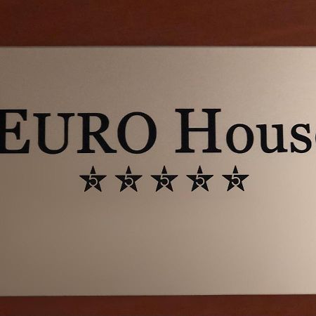 Euro House Hostel Modena Ngoại thất bức ảnh