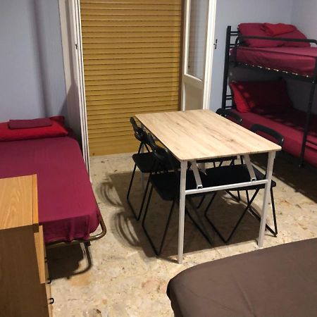 Euro House Hostel Modena Ngoại thất bức ảnh