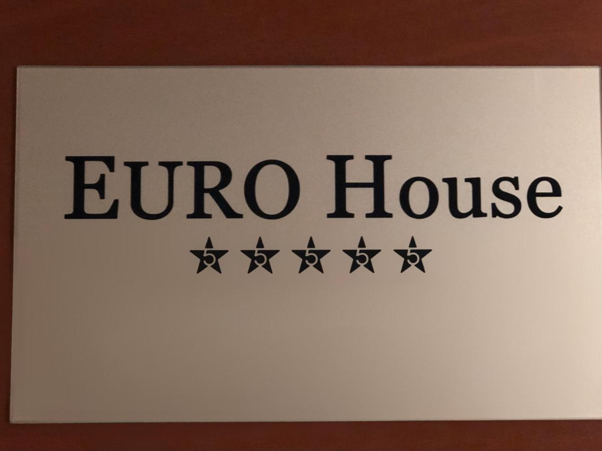 Euro House Hostel Modena Ngoại thất bức ảnh