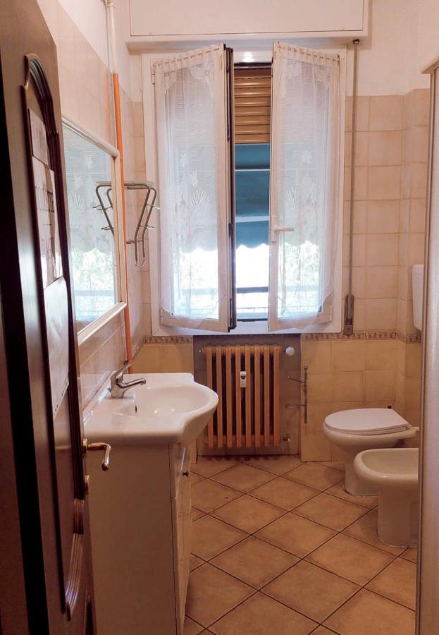 Euro House Hostel Modena Ngoại thất bức ảnh